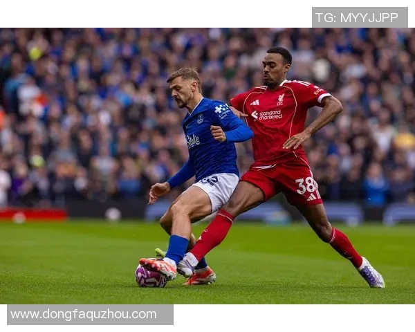 曼联与切尔西激战正酣比分胶着双方争夺英超荣耀